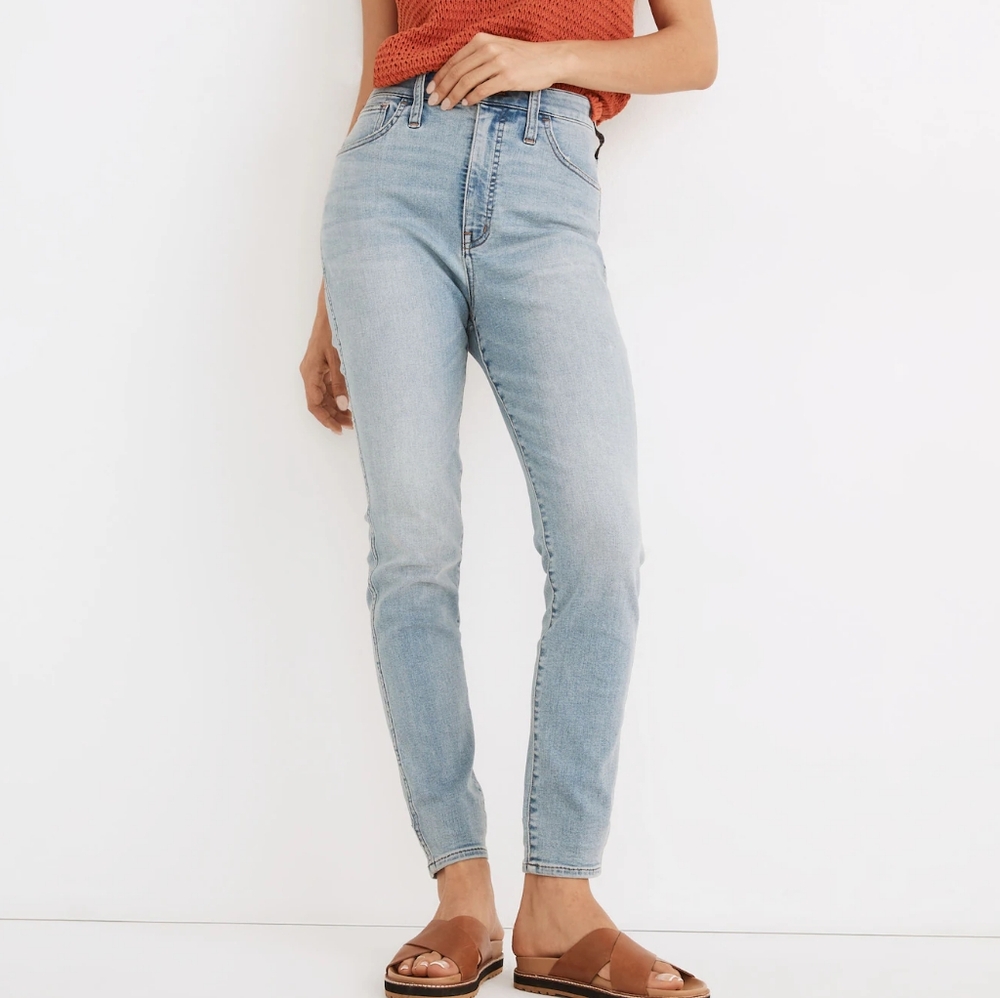 Madewell Curvy Road Tripper Women's Light Wash Skinny Jeans